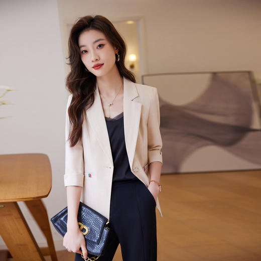 收腰职业休闲西服小西装外套QL-YY-5518 商品图2