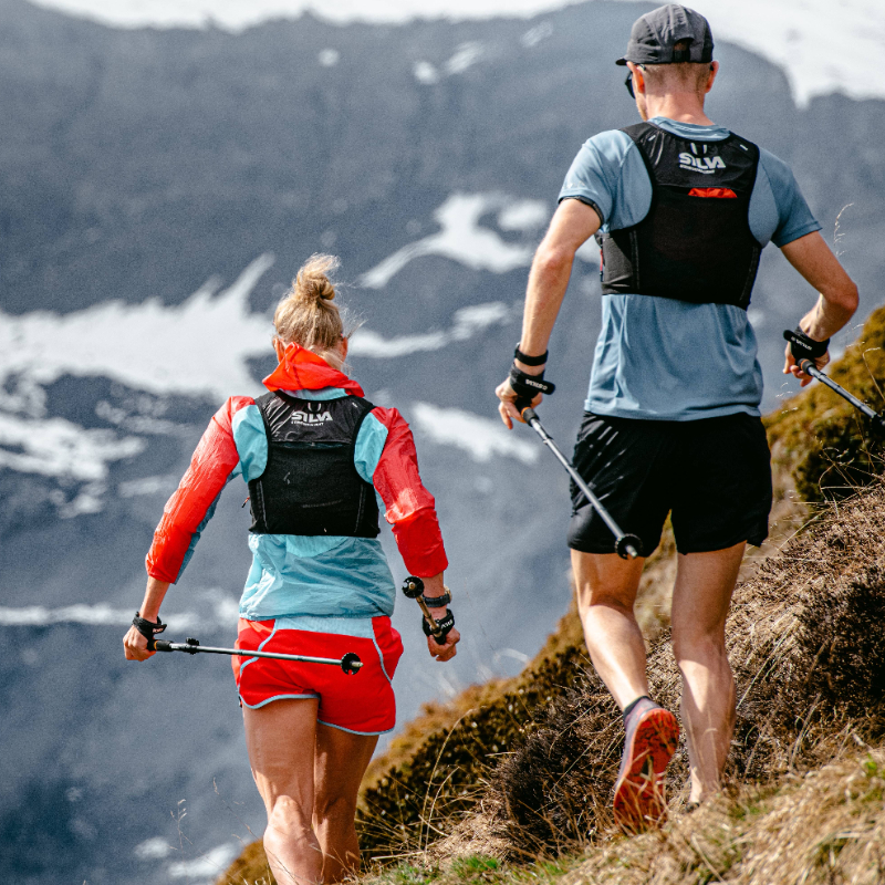 瑞典SILVA超轻越野背包STRIVE ULTRA LIGHT男女款户外跑步运动跑马比赛越野跑大容量便携双肩包