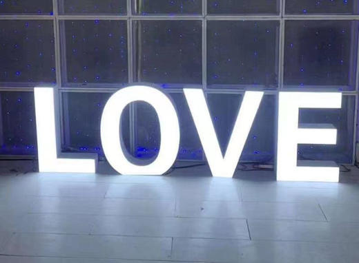 新款发光love（运费自理） 商品图0