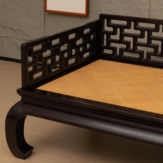 二十世纪 紫檀曲尺纹罗汉床及脚踏 商品图1