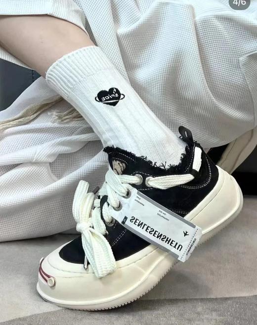 SMILEREPUBLIC丨SR开口笑帆布鞋！今年最火最潮的鞋子🖤 檀健次※徐璐※杨超越等半个娱乐圈明星的同款！羊毛流苏+蝴蝶结设计，原版加密帆布和牛皮内里，舒适度极好！ 商品图12