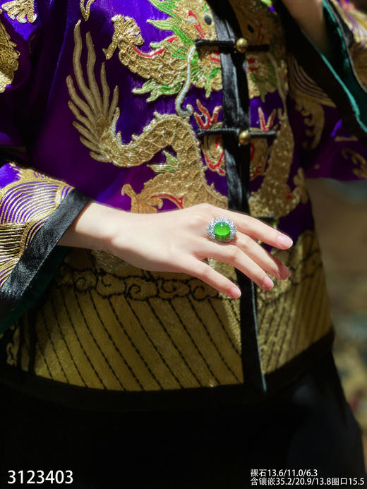 3123403，蛋面珍珠套链戒指胸针三用。具体价格微信咨询 商品图5