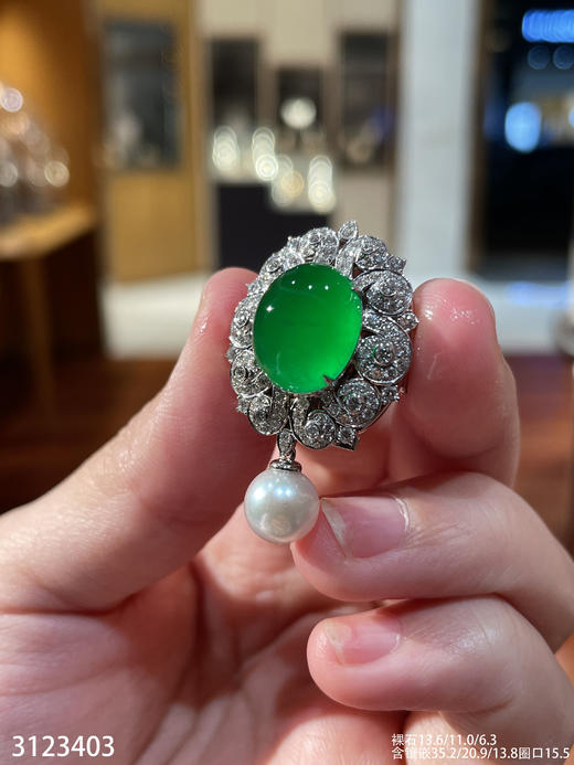 3123403，蛋面珍珠套链戒指胸针三用。具体价格微信咨询 商品图1