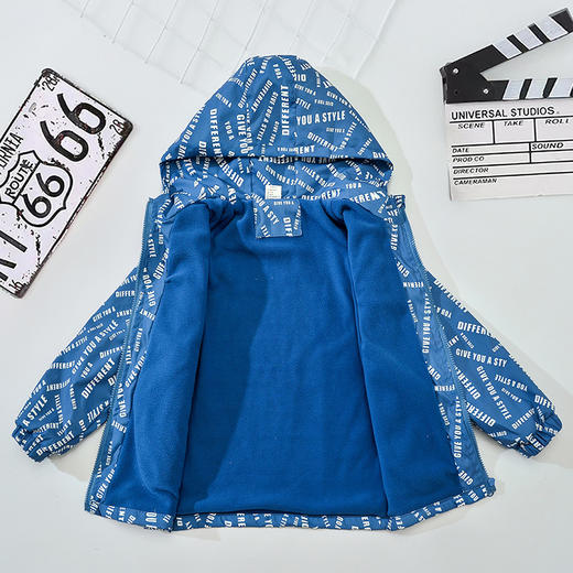 【现货】【69元抢加绒冲锋衣】加绒加厚儿童冲锋衣防水防风御寒保暖110-170码 商品图5