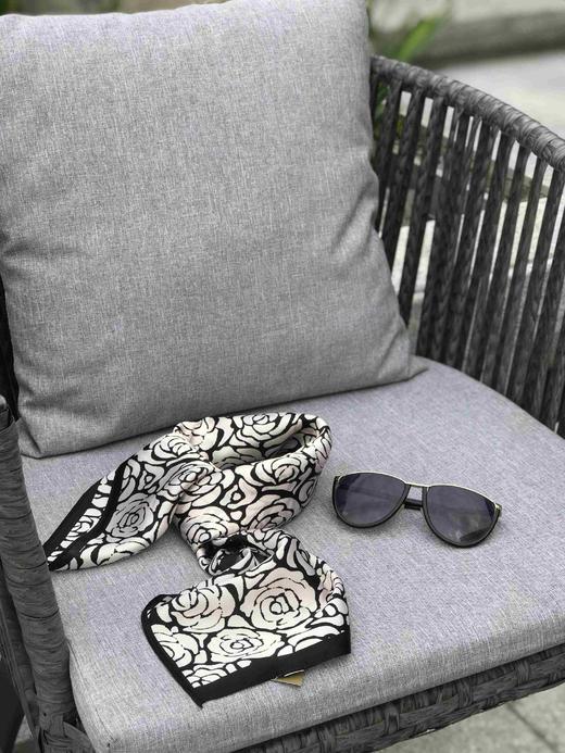 优品堂【迷缀】70x70桑蚕丝方巾 商品图2