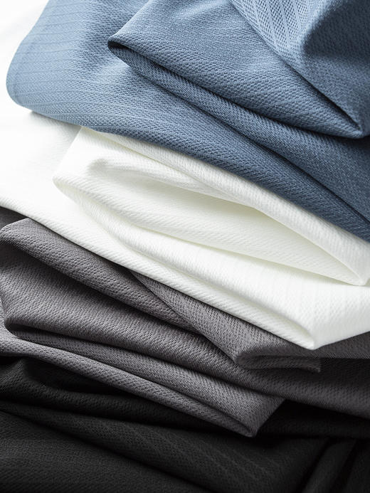 「四款配色」春秋季薄款柔软免烫无痕衬衫 男长袖修身商务休闲衬衣男士上衣 商品图1