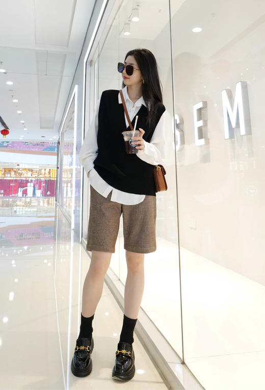 【Trubody】V领宽松针织背心 商品图1