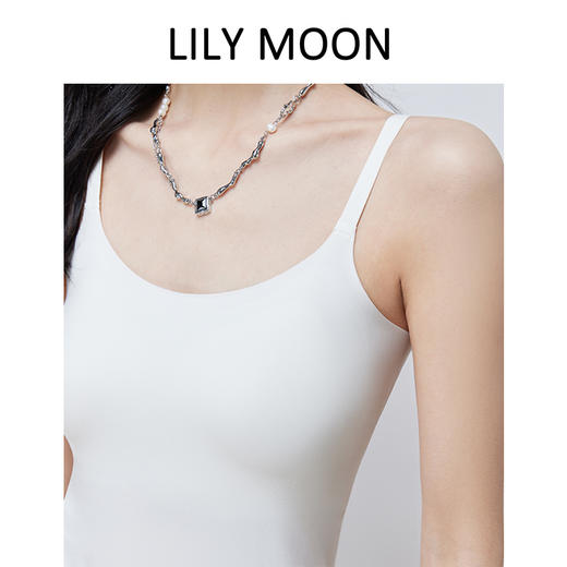 LILY MOON冰丝凉感无痕带胸杯长款吊带背心——力优甄选 商品图2