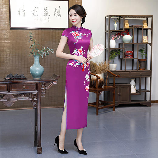 2023新款宴会服 立领开衩红色长款丝绸旗袍礼服 商品图6