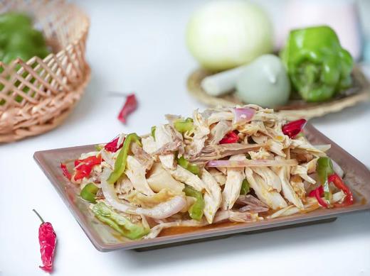 新疆地标美食！【尕喜椒麻鸡】麻辣鲜香 椒麻味儿十足！尕喜椒麻鸡 真空独立包装 手撕土鸡 十几种秘制调料 将鲜、香、麻、辣融为一体 味道歹歹的！ 商品图3