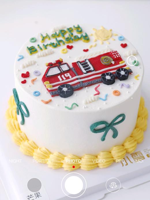 消防车卡通手绘蛋糕 商品图0