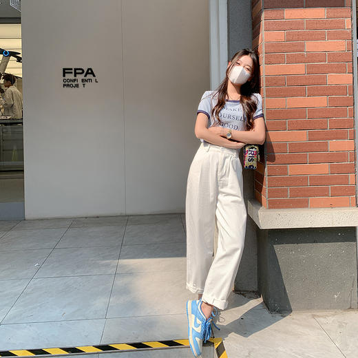 <曾小咸推荐>爆款韩版高腰直筒长裤百搭显瘦哈伦裤裤 日常139.99 立降60 元 今天秒杀价 79.99！！ 商品图3