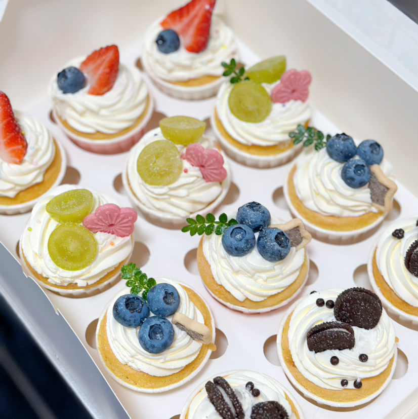 水果纸杯蛋糕