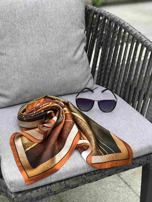 优品堂【迷缀】70x70桑蚕丝方巾 商品图10