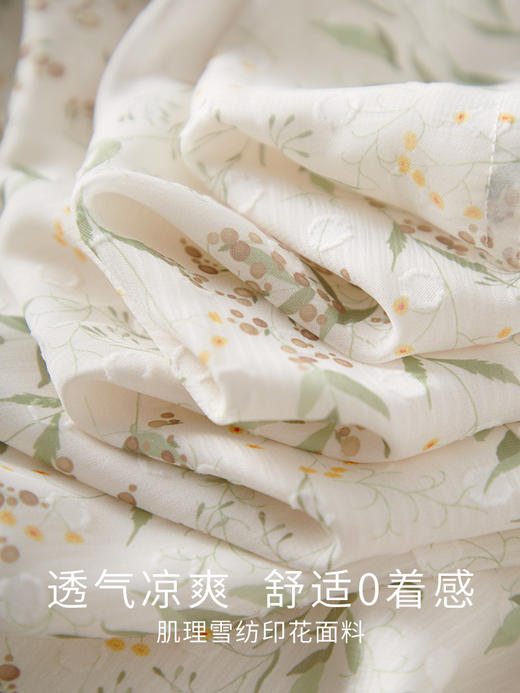 【专属特价】熙世界2025夏季新款法式碎花雪纺衫上衣时尚女装时髦洋气短袖小衫 商品图3