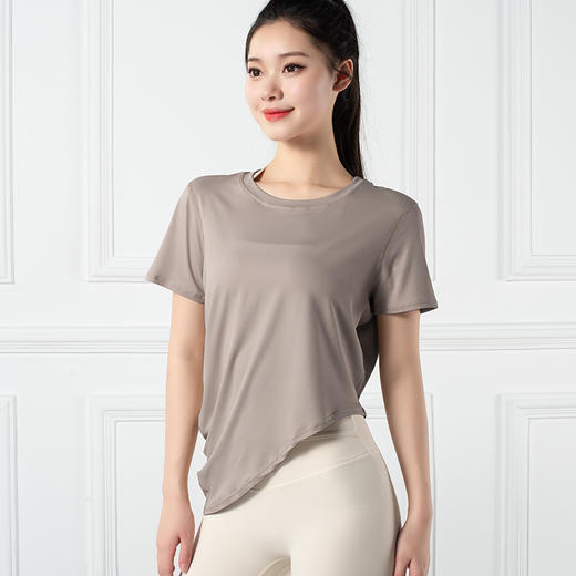 跃牌【禅语梵心系列】薄款圆领亲肤透气瑜伽服T恤F2188（不带胸垫） 商品图3
