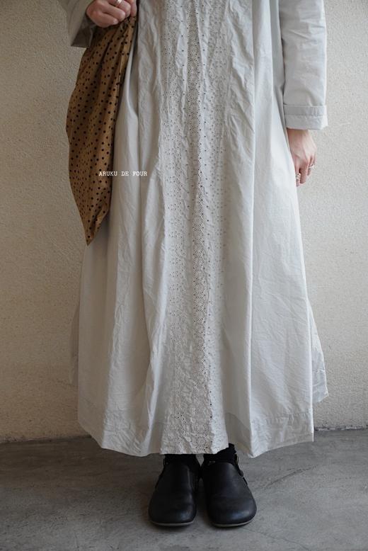 （7折）Gauze刺绣高领连衣裙 商品图2