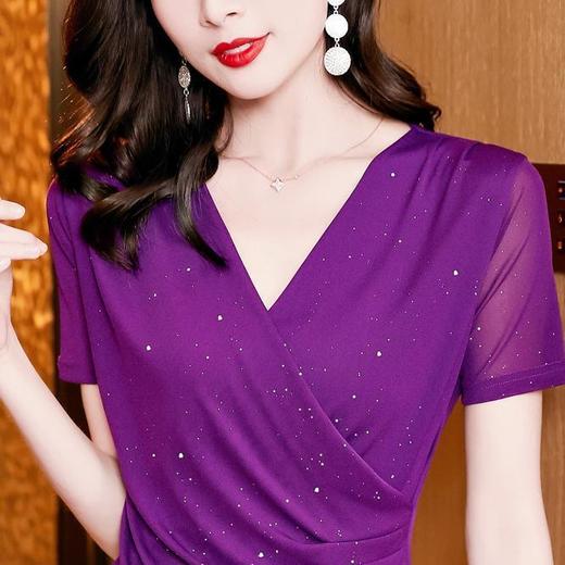 交叉V领纯色，网纱亮粉修身显瘦短袖打底衫KQL-M2581 商品图3