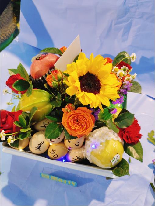 向日葵生日鲜花礼盒（拼团） 商品图2