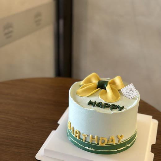 蝴蝶结蛋糕 商品图0