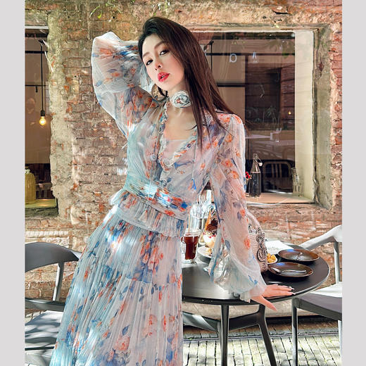 【大货捡漏，不退不换】  【仲夏夜之梦】优雅浪漫高贵花朵桑蚕丝上衣半裙女春季新款 商品图2