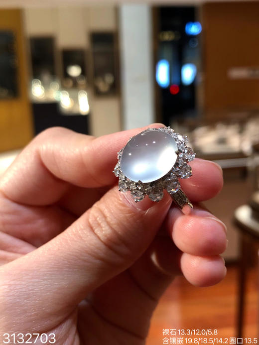 3132703，玻璃蛋面戒指。具体价格微信咨询 商品图2