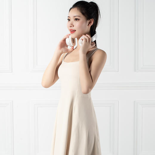 跃牌【禅语梵心系列】连体露背连衣裙带胸垫瑜伽服运动套装F2165（带胸垫+带安全裤） 商品图11