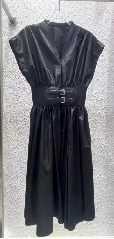 【门店同款】2023年春季短袖腰丰皮带连衣裙 150593796 商品图1