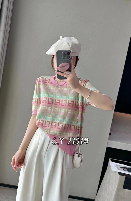 女上衣2303 商品图0