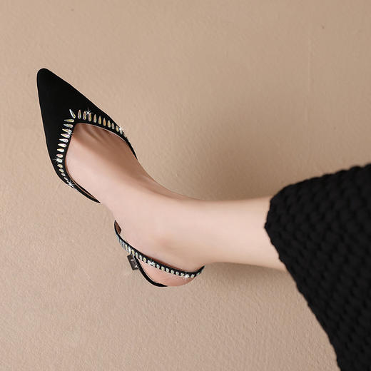 OLD夏季尖头高跟鞋时尚包头凉鞋女士细跟性感磨砂翻皮水钻扣带女鞋 商品图1