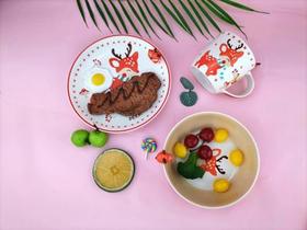 泰国进口儿童陶瓷餐具卡通立体小鹿水杯马克杯饭碗餐盘