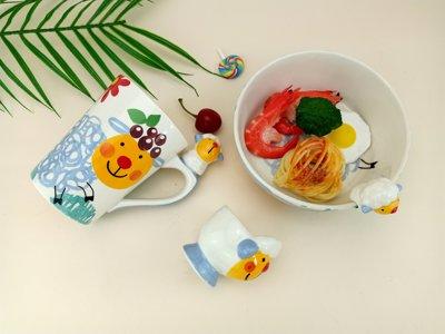 泰国进口儿童陶瓷餐具卡通立体小绵羊水杯马克杯饭碗盘 商品图0