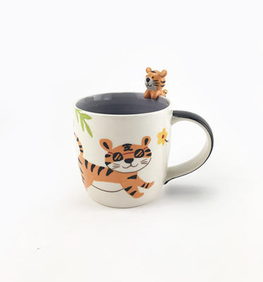 泰国进口儿童陶瓷碗餐具卡通立体小老虎水杯马克杯饭碗盘 商品图3