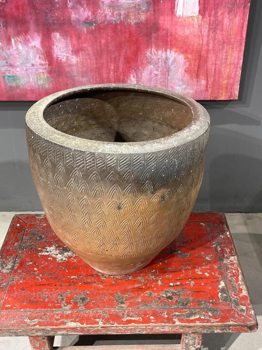 褐釉刻矛头纹罄型大缸，顺丰包邮 商品图1