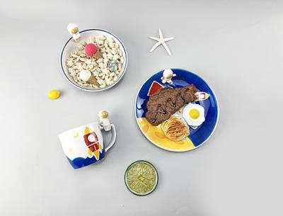 泰国进口儿童陶瓷餐具卡通立体宇航员水杯马克杯饭碗盘 商品图0