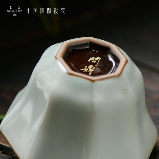 问鼎汝瓷鼎峰系列月白老款紫金釉经典款八方杯 商品图3