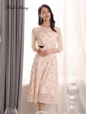 粉红玛琍连衣裙