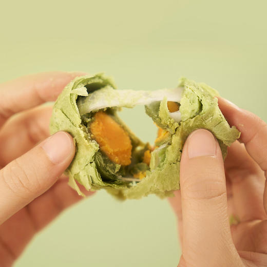 轩妈蛋黄酥抹茶味 6枚装 330g 保质期35天 商品图4