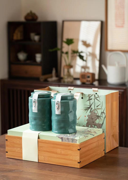 65元/套  竹韵清风浅绿2罐一斤装/一件10套/一件650元 商品图0