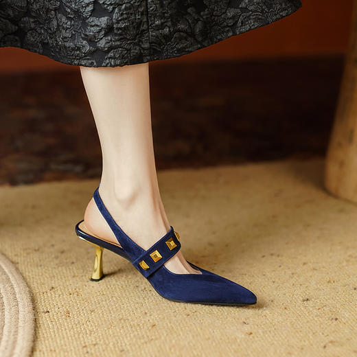 软舒法式，铆钉包头凉鞋LCC-C8989 商品图8