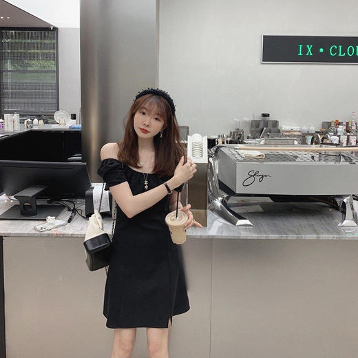 金蘑菇菇【毕加索 极简小黑裙】收腰显瘦甜辣天丝连衣裙约会裙 商品图5