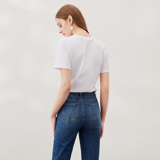 EITIE爱特爱夏季新款时尚百搭打底舒适弹力圆领印花T恤女6902602 商品图4