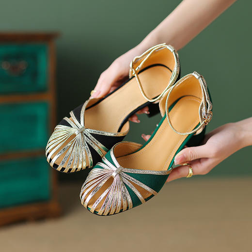 包头时尚复古，高跟罗马鞋猪笼鞋镂空鞋HBP-3531A 商品图5