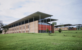 公益的力量：美丽的医院让贫穷的乌干达充满希望