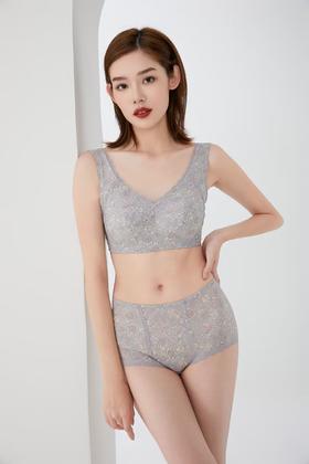 5F Ahpeena爱比娜 短款背心式文胸