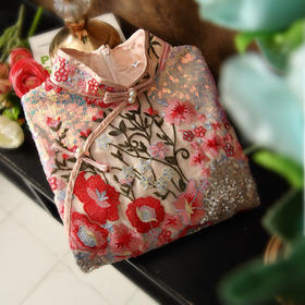 春夏中式立领，七分袖亮珠片时尚改良版女连衣裙刺绣花旗袍裙ZSM-230325