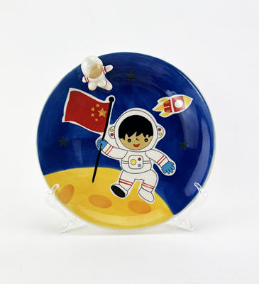 泰国进口儿童陶瓷餐具卡通立体宇航员水杯马克杯饭碗盘 商品图2