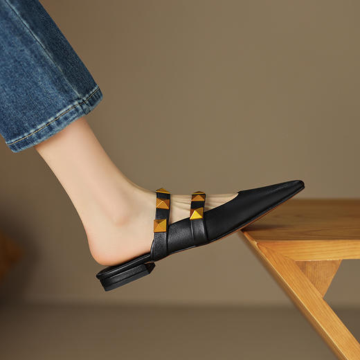 性感优雅，尖头真皮几何铆钉平底凉拖HB-4026 商品图7