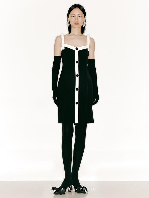 【海边邂逅】蝴蝶结吊带拼色线条修身连衣裙/23000037 商品图0