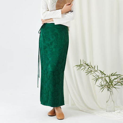 致橡树2023春季新款中式提花一片式系带裹裙F230222 商品图0